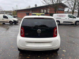 
                                                                                        Voiture
                                                                                         Volkswagen HIGH UP 1.0 5dr