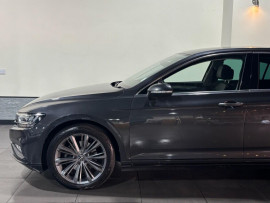Voiture
Volkswagen Passat 2.0 TDI EVO SEL Saloon 4dr Diesel DSG Euro 6 (s/s) (150 ps)