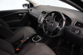 
                                                                                        Voiture
                                                                                         Volkswagen Polo 1.0 TSI BlueMotion Tech SEL Euro 6 (s/s) 3dr