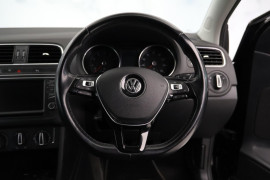 
                                                                                        Voiture
                                                                                         Volkswagen Polo 1.0 TSI BlueMotion Tech SEL Euro 6 (s/s) 3dr