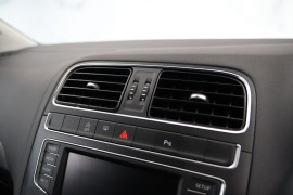 
                                                                                        Voiture
                                                                                         Volkswagen Polo 1.0 TSI BlueMotion Tech SEL Euro 6 (s/s) 3dr