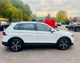 
                                                                                        Voiture
                                                                                         Volkswagen Tiguan 2.0 TDI SE Navigation SUV 5dr Diesel DSG Euro 6 (s/s) (150 ps)