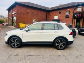 
                                                                                        Voiture
                                                                                         Volkswagen Tiguan 2.0 TDI SE Navigation SUV 5dr Diesel DSG Euro 6 (s/s) (150 ps)