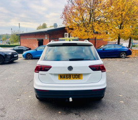 
                                                                                        Voiture
                                                                                         Volkswagen Tiguan 2.0 TDI SE Navigation SUV 5dr Diesel DSG Euro 6 (s/s) (150 ps)