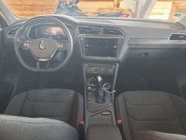 
                                                                                        Voiture
                                                                                         Volkswagen Tiguan R line