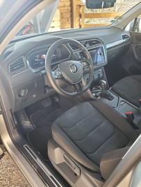 
                                                                                        Voiture
                                                                                         Volkswagen Tiguan R line