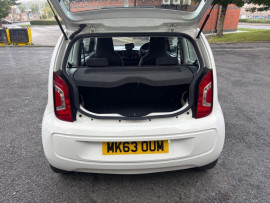 
                                                                                        Voiture
                                                                                         Volkswagen UP! Hatchback 1.0 BlueMotion Tech Move up! (2013/63) AUTO 24K MOT 9/26 FSH 1 OWNER 3dr