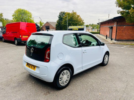 
                                                                                        Voiture
                                                                                         Volkswagen UP! Hatchback 1.0 Move up! (2012/62) 5dr
