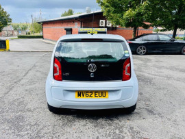 
                                                                                        Voiture
                                                                                         Volkswagen UP! Hatchback 1.0 Move up! (2013/62) 5dr