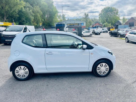 
                                                                                        Voiture
                                                                                         Volkswagen UP! Hatchback 1.0 Move up! (2013/63) 3dr