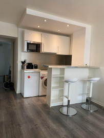 
                                                                                        Location
                                                                                         VOLTAIRE 2 pièces 30m2 MEUBLÉ