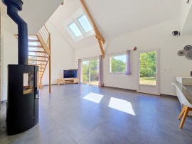 
                                                                                        Vente
                                                                                         Volume, Luminosité et esprit contemporain- Maison de 2016- 3 chambres- 1024m2 de terrain- grand sous-sol