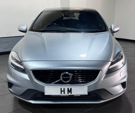 Voiture
Volvo V40 1.5 T2 GPF R-Design Pro Hatchback 5dr Petrol Auto Euro 6 (s/s) (122 ps)
