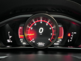 Voiture
Volvo V40 1.5 T2 GPF R-Design Pro Hatchback 5dr Petrol Auto Euro 6 (s/s) (122 ps)