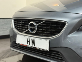 Voiture
Volvo V40 2.0 T2 R-Design Nav Plus Hatchback 5dr Petrol Manual Euro 6 (s/s) (122 ps)