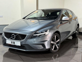 Voiture
Volvo V40 2.0 T2 R-Design Nav Plus Hatchback 5dr Petrol Manual Euro 6 (s/s) (122 ps)