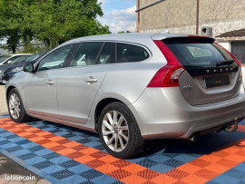 
                                                                                        Voiture
                                                                                         Volvo V60 2.0D D3 - 16V TURBO