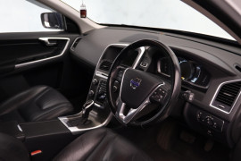 
                                                                                        Voiture
                                                                                         Volvo XC60 2.4 D5 SE Lux Nav Geartronic AWD Euro 5 5dr