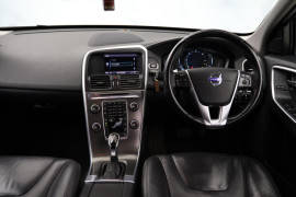 
                                                                                        Voiture
                                                                                         Volvo XC60 2.4 D5 SE Lux Nav Geartronic AWD Euro 5 5dr