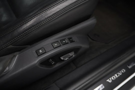 
                                                                                        Voiture
                                                                                         Volvo XC60 2.4 D5 SE Lux Nav Geartronic AWD Euro 5 5dr