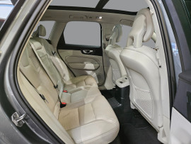 
                                                                                        Voiture
                                                                                         VOLVO XC60 - T8 TWIN Hybrid Inscription 320 + 84 CV AWD - 18 CV