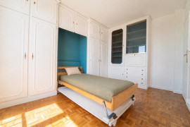 
                                                                                        Location
                                                                                         Vue lac & Tour Eiffel - Lumineux - 71m₂ rénové
