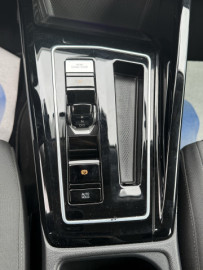 
                                                                                        Voiture
                                                                                         VW Golf