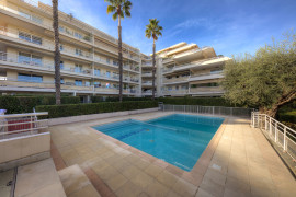 . Saint Laurent Du Var