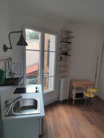 15m² metro Guy Moquet paris 17 Paris 18ème