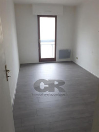 2 pieces avec box et cave - secteur place des vosges/hopital central Nancy