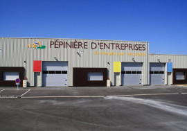 À louer – 2 cellules de 143 et  236 m² au sein de la Pépinière d'entreprises de l'Argonne – Vouziers (08) Vouziers