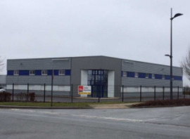 À louer / À vendre - locaux industriels non divisibles de 1 561 m² à Saint-Quentin Saint-Quentin