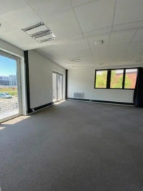 À louer – Bureaux de 394 m² divisibles dans le Quartier des Docks du Havre – Seine-Maritime (76) Le Havre
