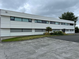 À louer – Local d'activités de 1 928 m² dans la Zone Marcel Doret à Calais – Pas-de-Calais (62) Calais