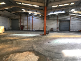 À louer ou à vendre – Entrepôt industriel de 2 400 m² à Calais – Pas-de-Calais (62) Calais
