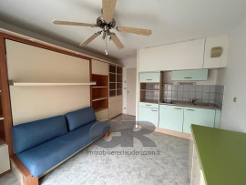 A LOUER STUDIO AVEC PLACE DE PARKING VANDOEUVRE LES NANCY