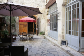 À vendre – Bâtiment d'exception à usage touristique dans le centre-ville d'Avignon – Vaucluse (84) Avignon
