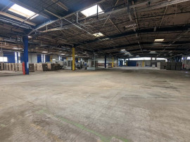 À vendre – Entrepôt Logistique de 3 200 m² à Évreux – Eure (27) Évreux