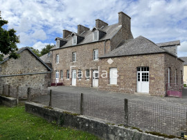 Ancienne école 15 minutes de ST LO Bourgvallees