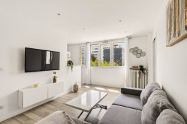 Appartement 2 pièces avec cave – Courbevoie Courbevoie