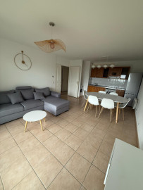 Appartement 2 pièces meublé 42m2
Face Mont-blanc Gex