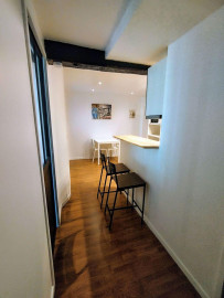 APPARTEMENT 3 PIÈCES LUMINEUX CANAL ST MARTIN Paris 10ème