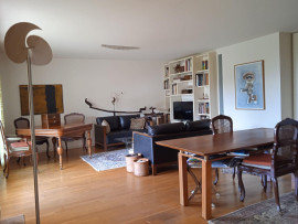 Appartement calme,  pièces amples et terrasse Charbonnières-les-Bains