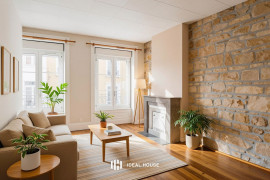 Appartement cosy et lumineux • dans bel immeuble • très proche Universités • Lyon 7 Lyon 7ème