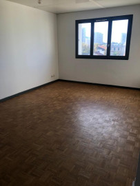 APPARTEMENT DANS RESIDENCE SECURISEE VUE DEGAGEE Marseille 9ème