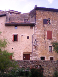 Appartement dans village de caractère Saint-Montan