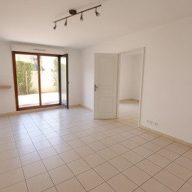 Appartement lumineux avec terrasse et jardin à Antony proche du parc Heller (box en sus) Antony
