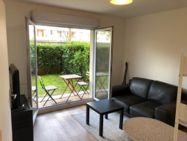 Appartement meublé et équipé avec jardin arboré (loyer tout inclus) Évry-Courcouronnes