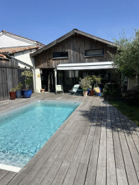 Appartement RDC dans cour privée Salles