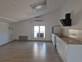 Appartement refait à neuf Caromb